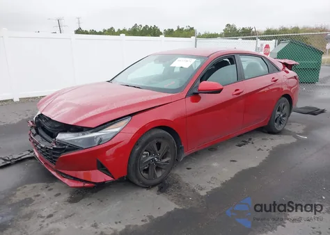 2023 Hyundai Elantra Sel z USA, uszkodzony, nr VIN KMHLM4AG8PU428109